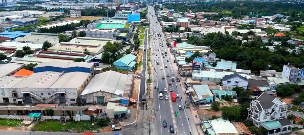 Chính chủ bán gấp nền đất liền kề cổng chính sân bay Long Thành, đối diện Ủy ban Bình sơn. Giá rẻ