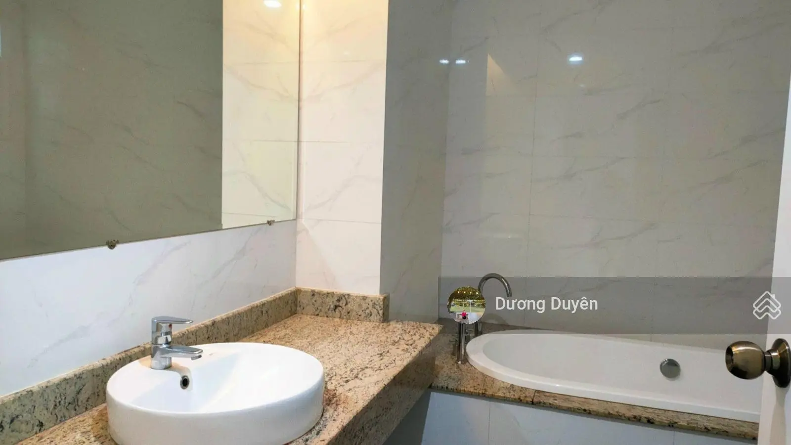 Chủ cần tiền bán nhà phố 3 tầng ngay đường D16 KDC Vietsing KD mua bán sầm uất, giá đầu tư tốt nhất