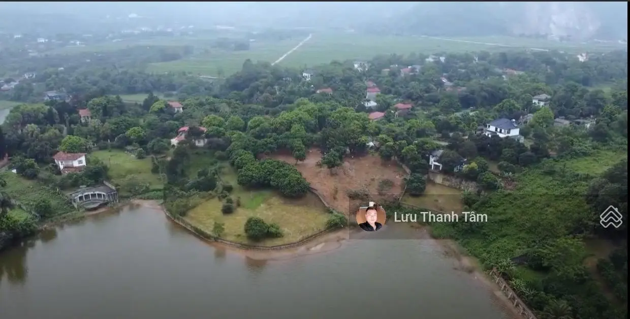 Cần chuyển nhượng lô đất bám mặt hồ, tay chạm nước tại: Lương Sơn, Hoà Bình