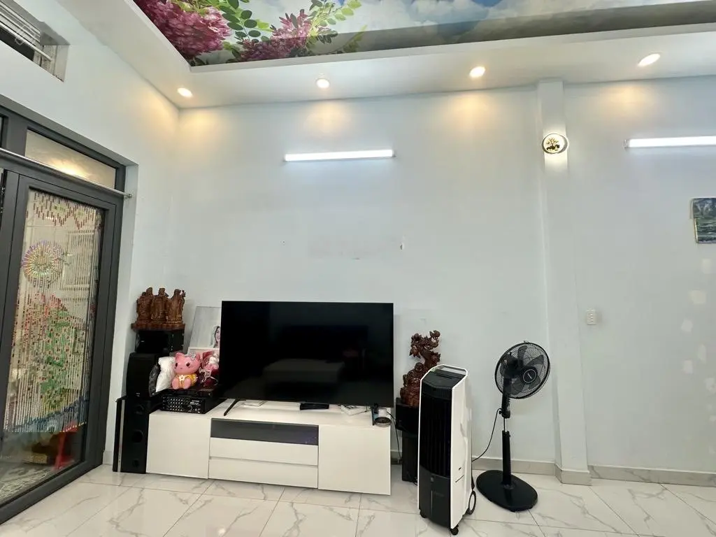 Nhà cấp 4 xây mới hẻm oto tải 129.3 m2 đối diện Vạn Phúc City chủ gấp bán 6.8tỷ TL thiện chí