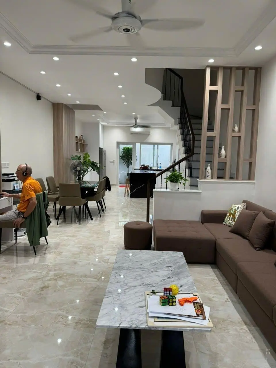 Bán nhà mặt tiền, đường rộng 18m, khu đô thị Mỹ Gia, Nha Trang