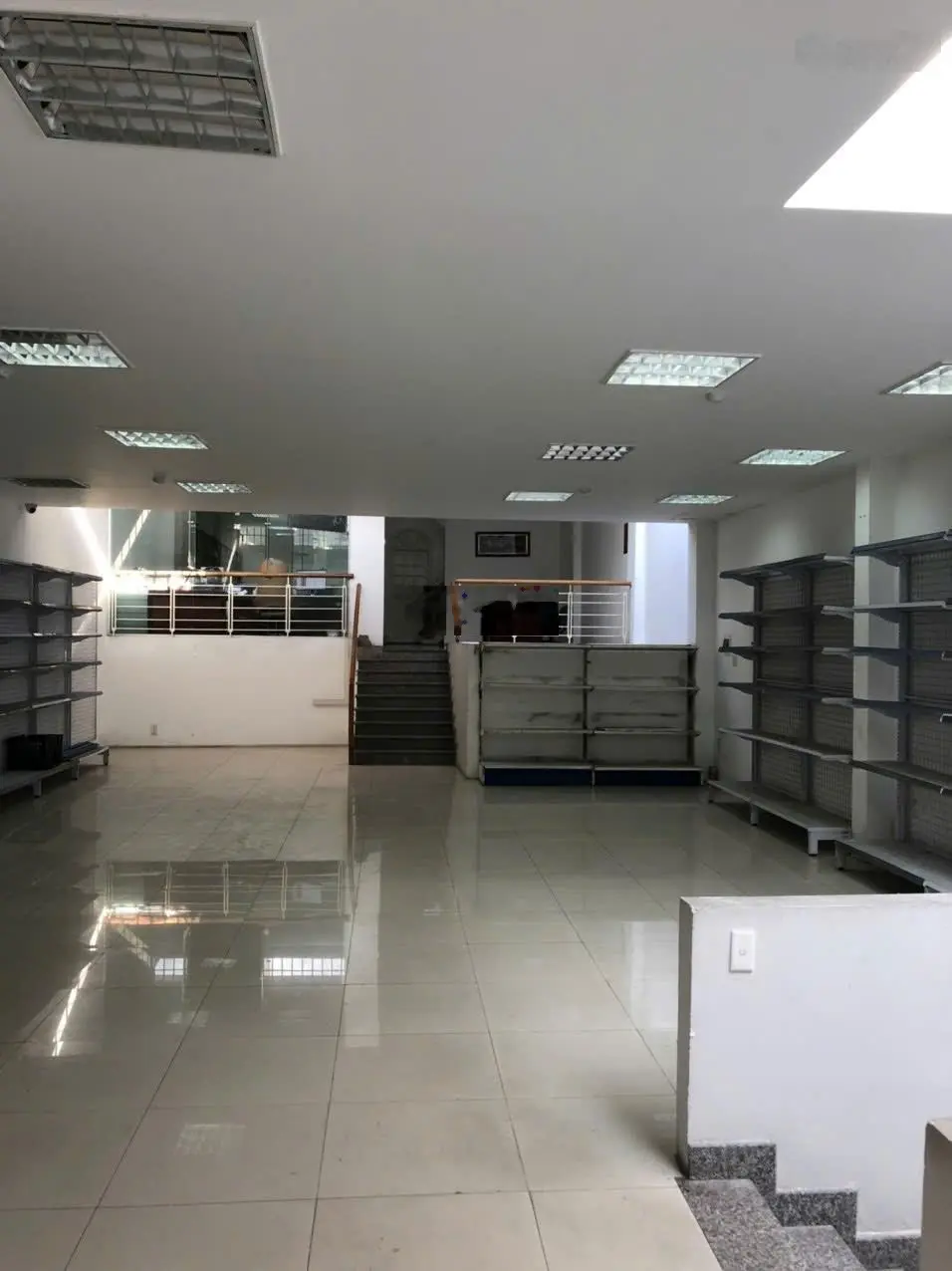 Chính chủ bán căn nhà showroom Hoàng Diệu - phường Phước Ninh ngay trung tâm phố