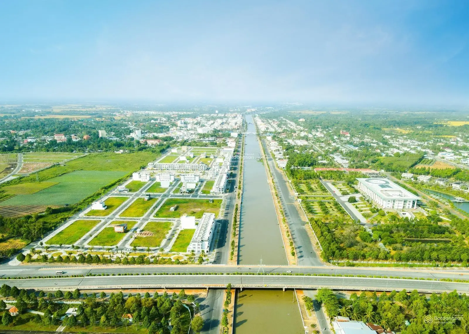 Duy nhất 1 suất ngoại giao lô góc view công viên, gần quảng trường, chợ đêm đối diện UBND tỉnh