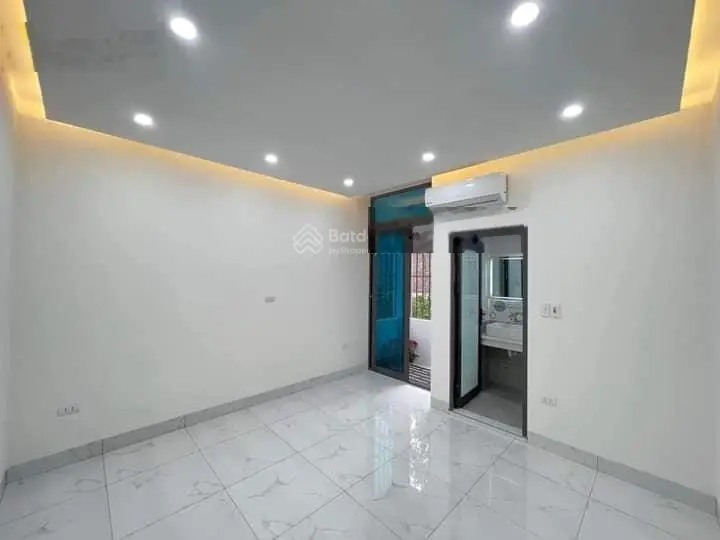 Hiếm! Hơn 3 tỷ căn góc 44m2 x4t, xây mới, full nội thất, gần vành đai 4, Song Phương, Hoài Đức.