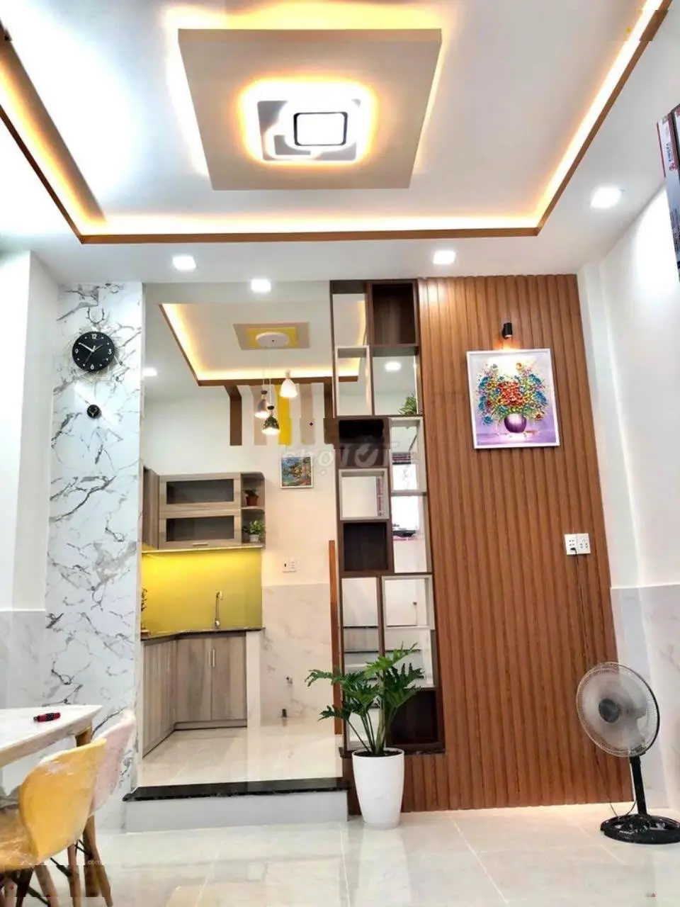 Chủ cần tiền cho con đi du học bán nhà 60m2 2 tầng chỉ 2.55tỷ mt đường phạm hùng phường 5.q8