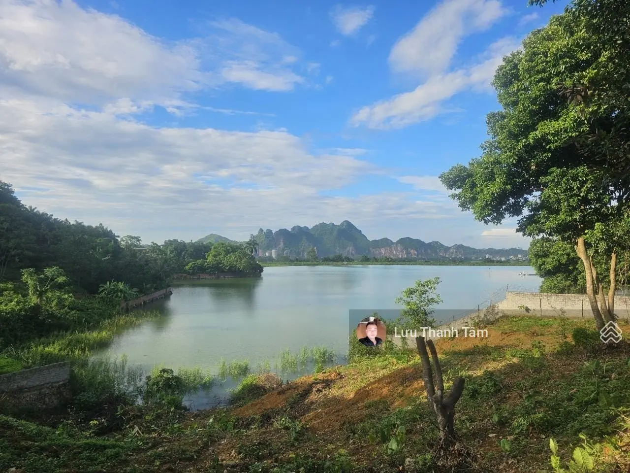 Cần chuyển nhượng lô đất bám mặt hồ, tay chạm nước tại: Lương Sơn, Hoà Bình