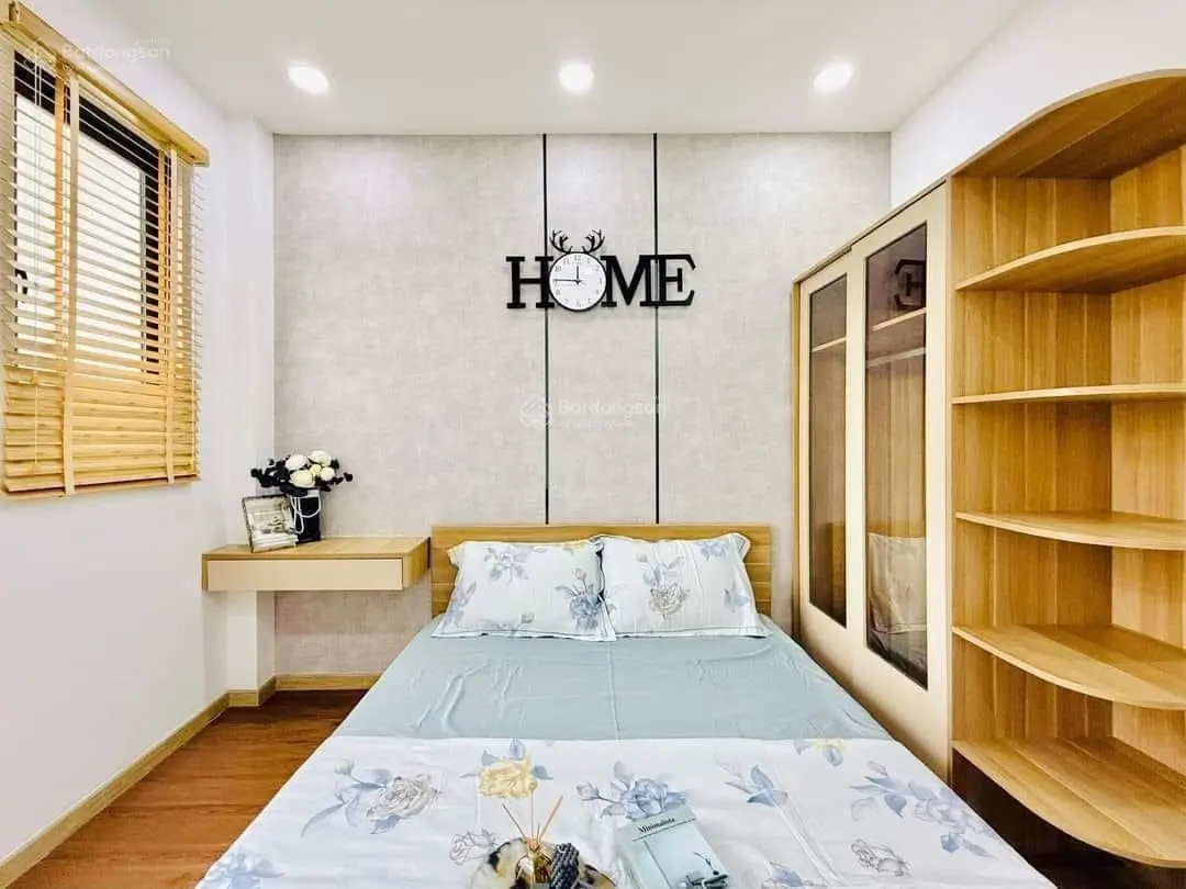 Nhà đang cho thuê 38tr/th cần bán gấp Đ Nguyễn Đình Chiểu P2 Q3. DT 78,4m2/4tỷ680. Gần chợ An Đông