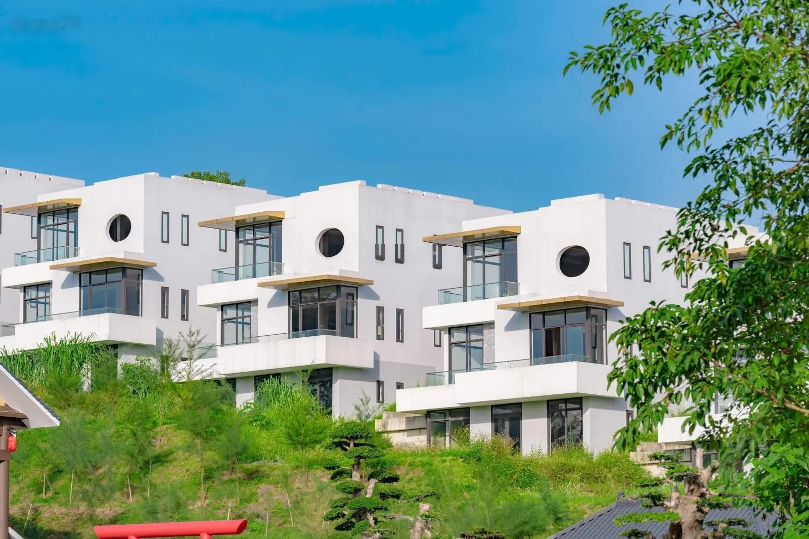 Bán Biệt thự đơn lập thung lũng nghỉ dưỡng Legacy Hill, 230m2, giá chỉ 7.4 tỷ. LH: 0826 218 ***