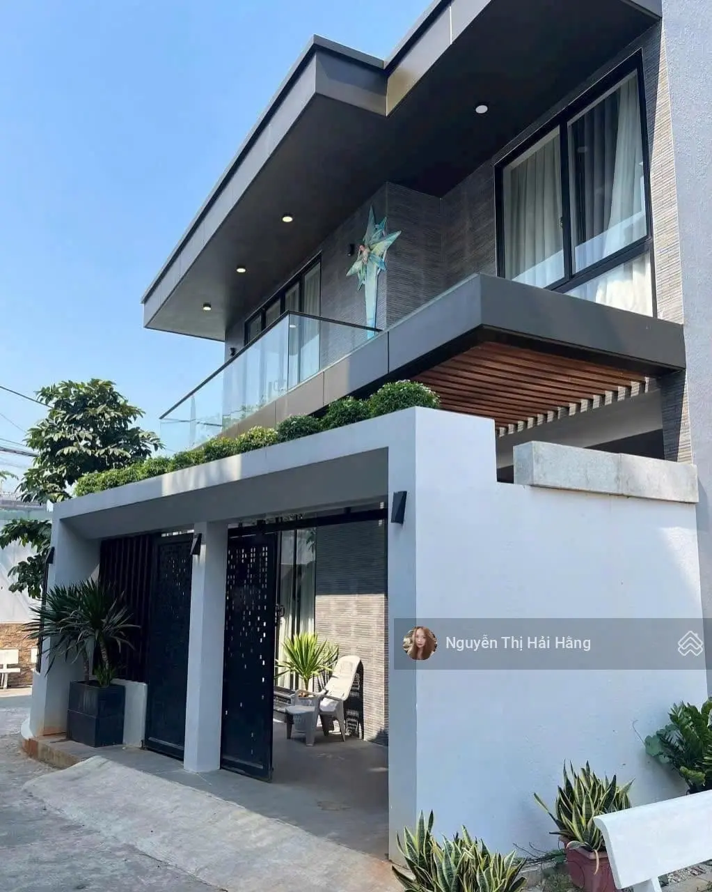 Bán nhà đẹp như villa - Hai mặt tiền hẻm - gần chợ Tam Hà - 99m2 - 2 tầng