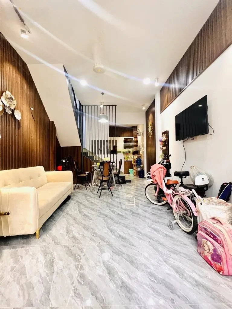 Bán nhà Hoàng Diệu Quận 4 - 30m2 - bề ngang 4m - chỉ 3 tỷ - nhà mới ở ngay