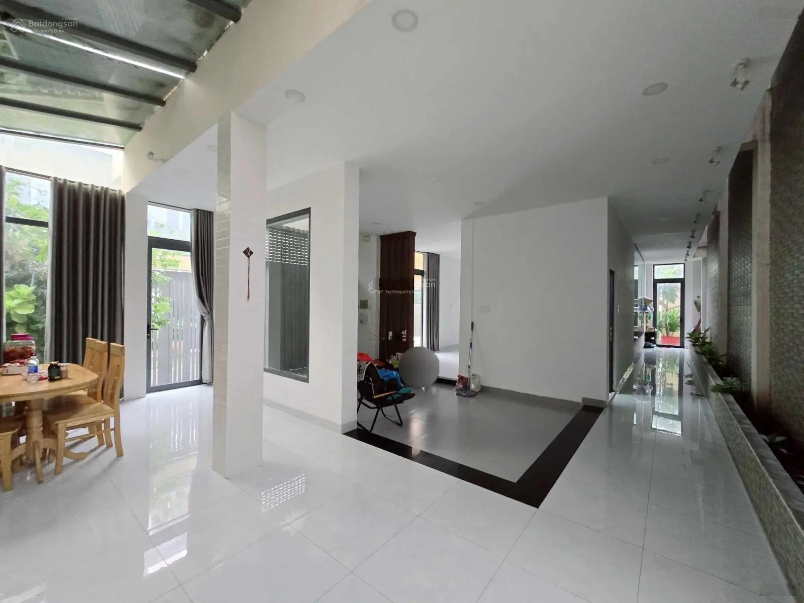 Bán gấp VILLA 2 Mặt Tiền - CẠNH KĐT PHÚ MỸ HƯNG - 200M2 (10x20) - View công viên, 21,9 T.Ỷ