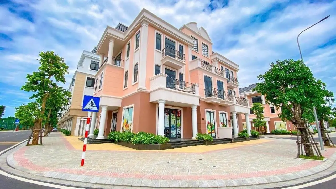 Hàng hiếm tại Vincom Shophouse Royal Park, vốn hơn 7 tỷ VNĐ, 237 m2, Đường Hùng Vương, Đông Hà