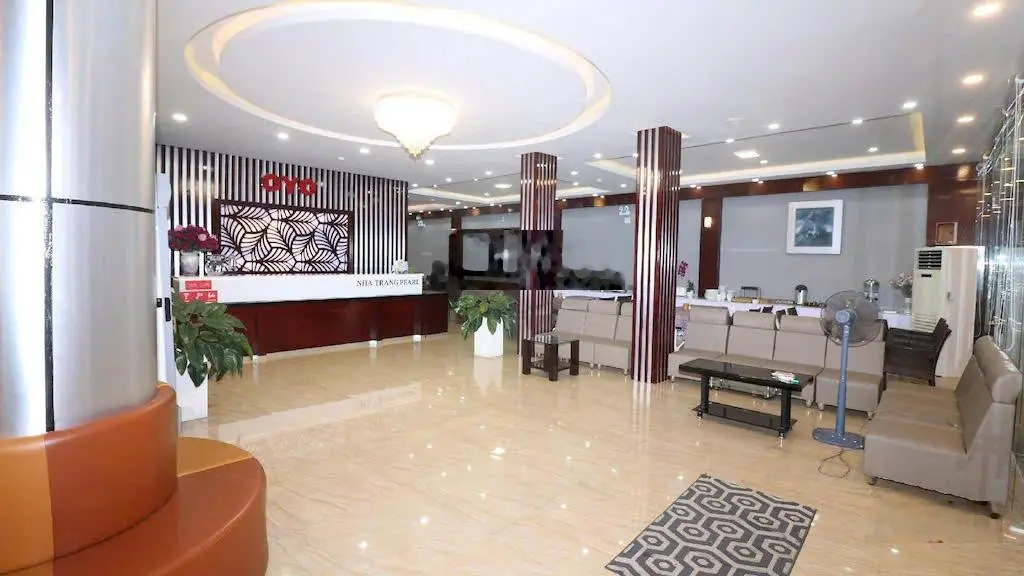 Chuyển nhượng khách sạn gần biển Nha Trang, DT 297.7m2 * 5 tầng, 30 phòng kinh doanh, có PCCC