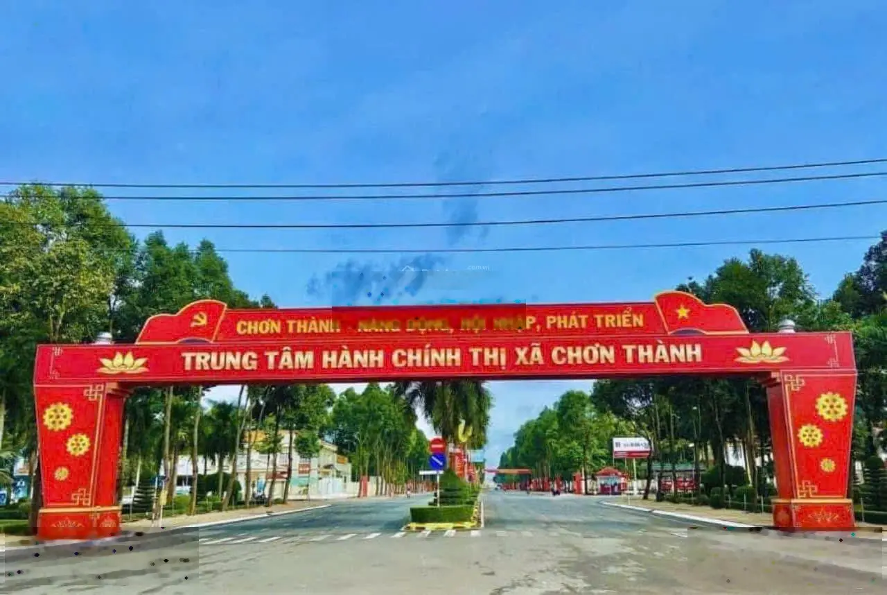 Bán đất vàng, nền thổ cư 500m2, ngay mặt tiền dt756b, giá 1ty260tr, shr