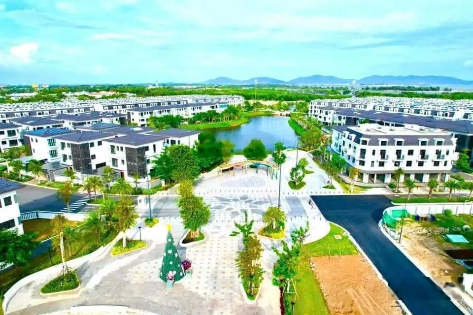 Bán nhà Phố Lavida Residences Vũng Tàu có sân vườn chỉ 7,6 tỷ (134,3m2) hướng Đông Nam.