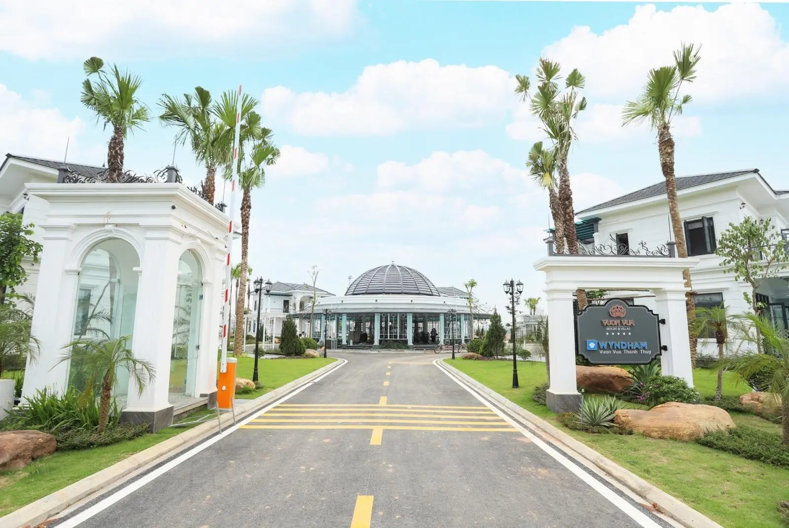 Giảm sốc! Bán biệt thự khoáng nóng đảo Kim Liên Vườn Vua Resort - full nội thất 5sao. Vận hành ngay