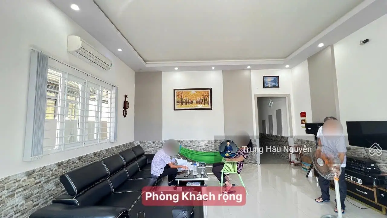 Nhà Nguyễn Cư Trinh TP Rạch Giá, đường ô tô 5m, nhà trệt còn mới chất lượng, 7.9x43m, sổ hoàn công