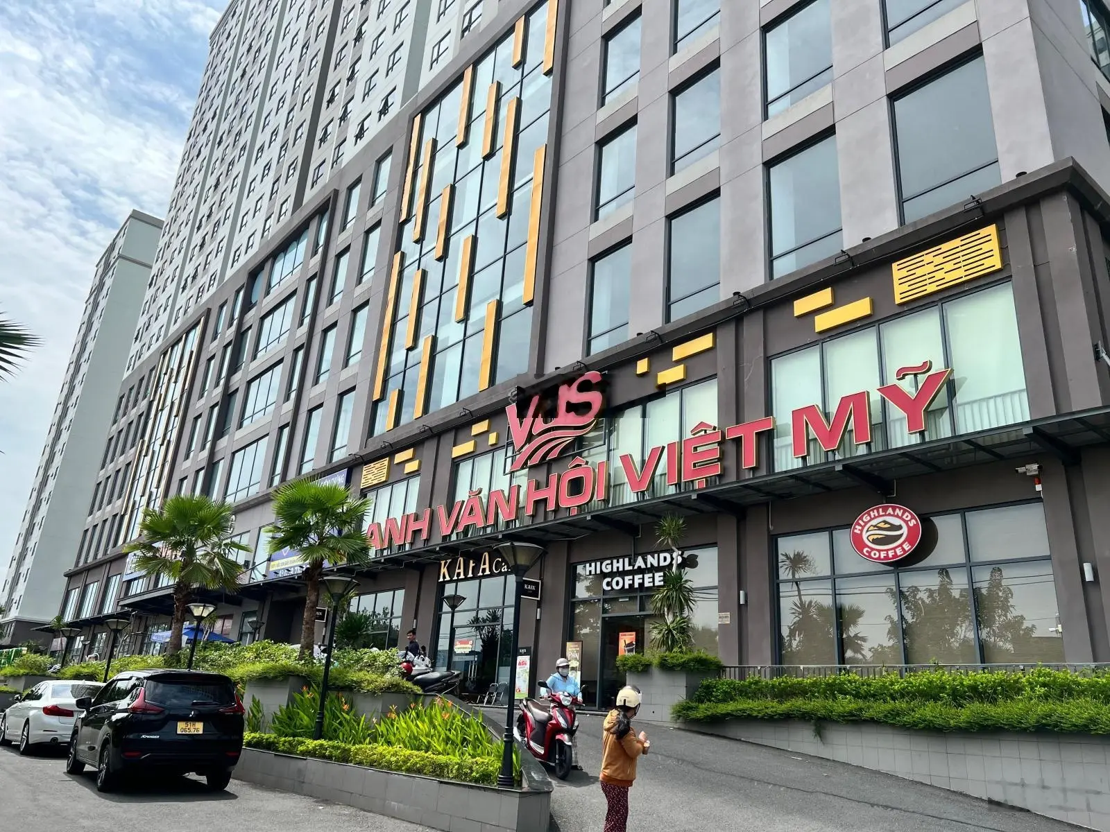 Shophouse sở hữu lâu dài tầng trệt chung cư Green River Q8, sổ hồng sẵn chỉ 39 triệu/m2