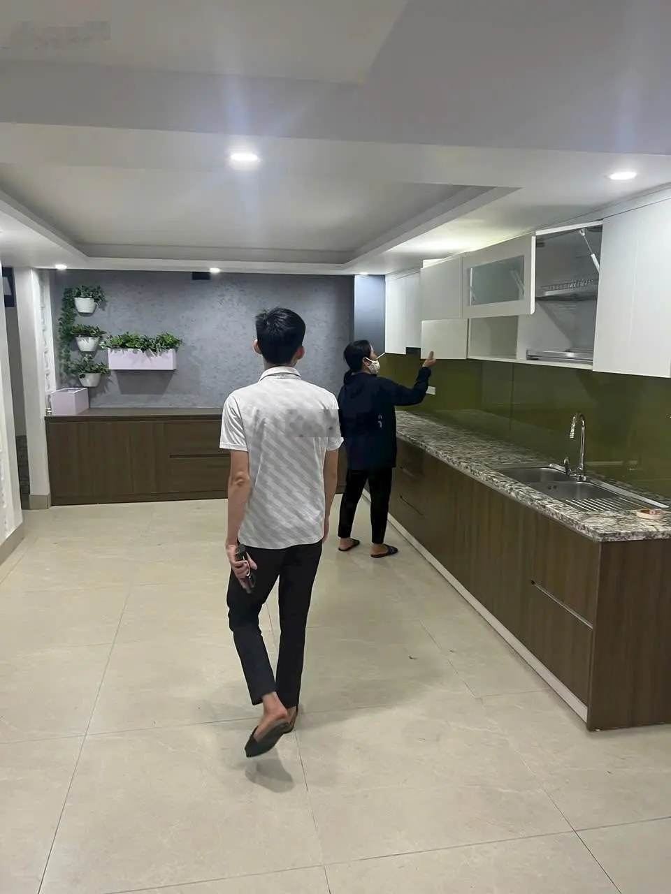 Bán nhà 3 tầng Nông Trang, 62m2, mới, ô tô, ngõ thông 2.6 tỷ