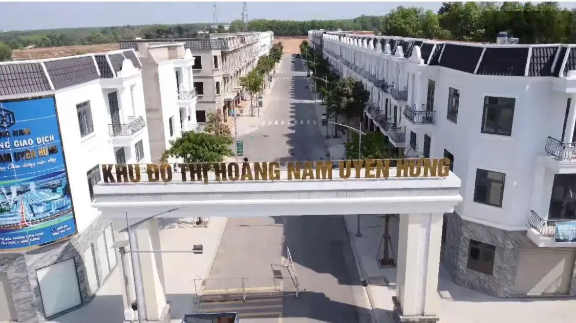 Bán nhà 1T2L sổ sẵn hoàn công đầy đủ,mặt tiền nhựa 17m ngay TTHC thành phố Tân Uyên,Bình Dương