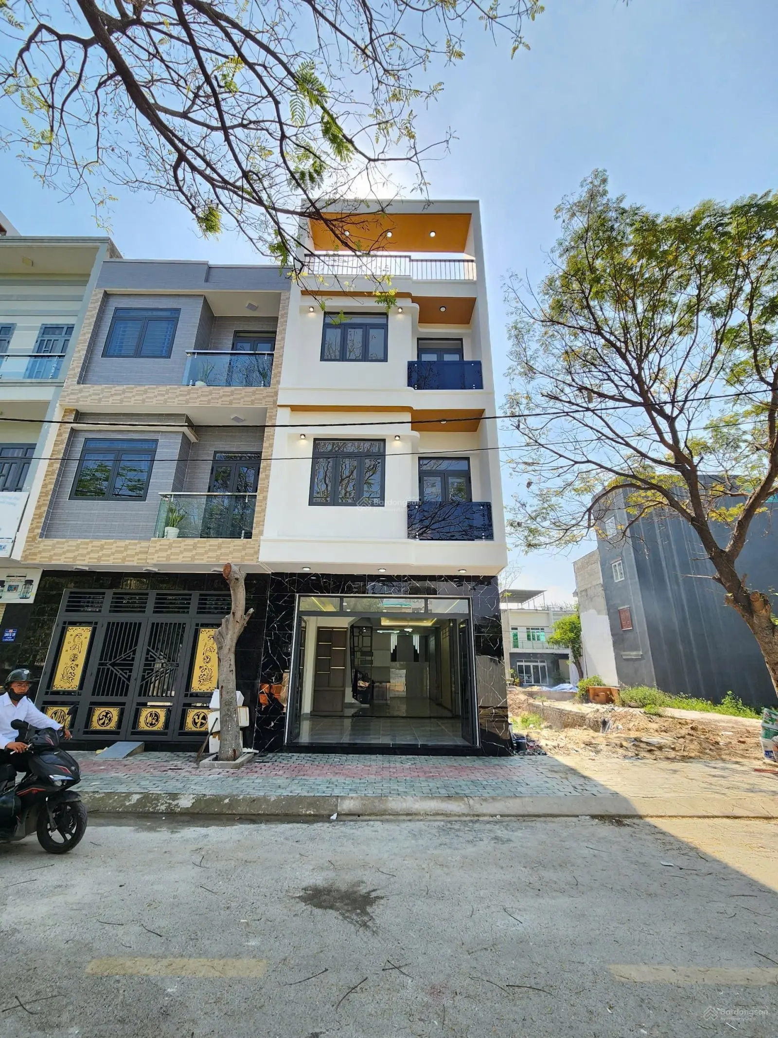 Bán nhà 1 trệt 2 lầu KDC Đại Ngàn đối diện chung cư và công viên P. Thuận Giao Tp Thuận An