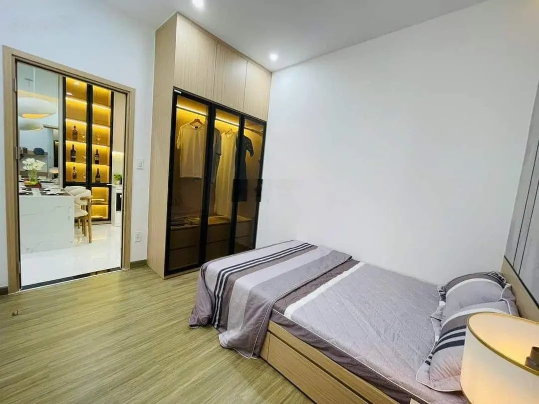 Căn đẹp, bán nhanh, 40m2, chỉ 1 tỷ hơn, lầu 15