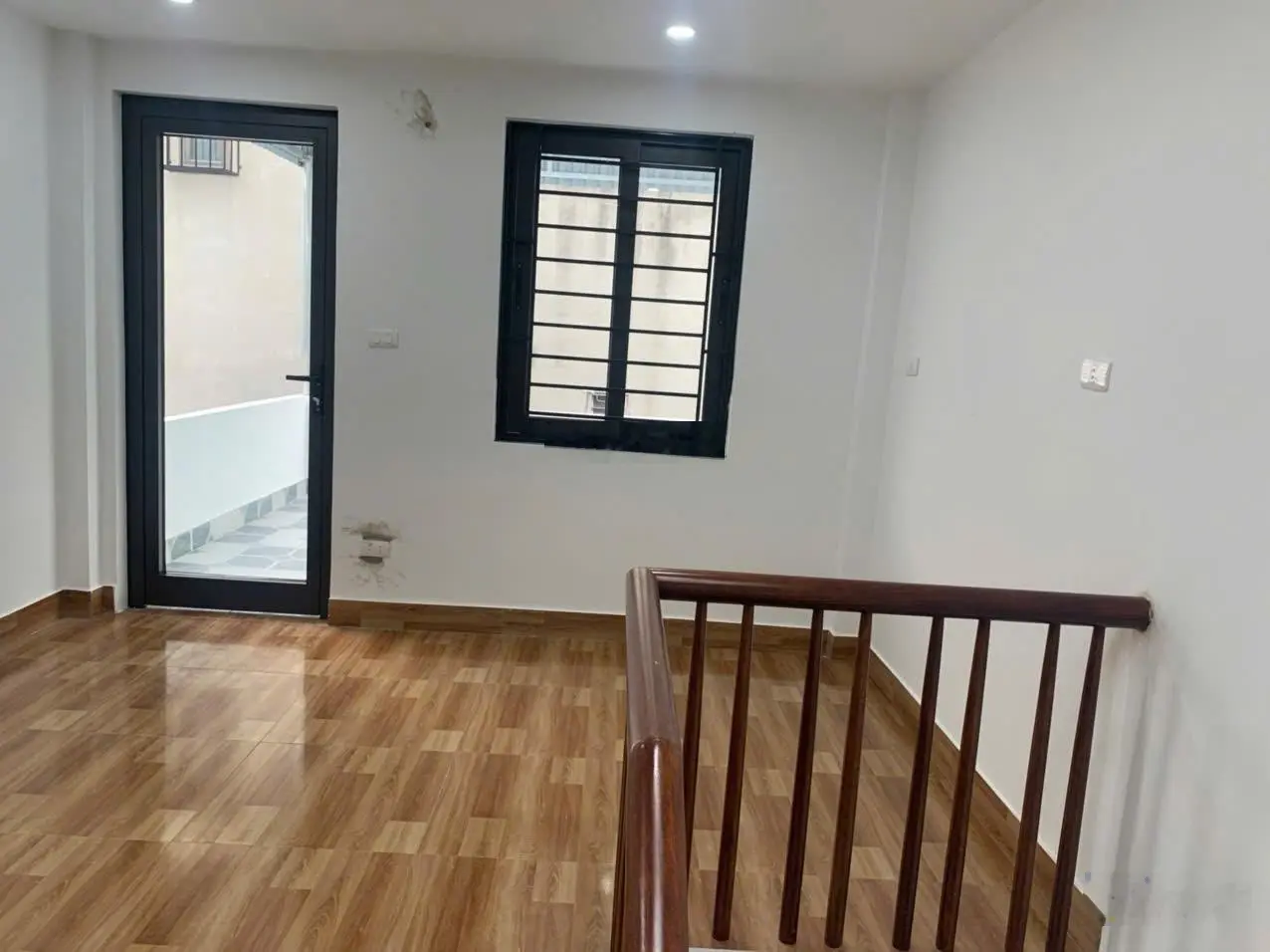 Bán nhà phân lô ngõ 120 Dương Văn Bé (cấp 1, 2 Vĩnh Tuy), 35m2x5T, xây mới cách ô tô 10m giá 6.9 tỷ