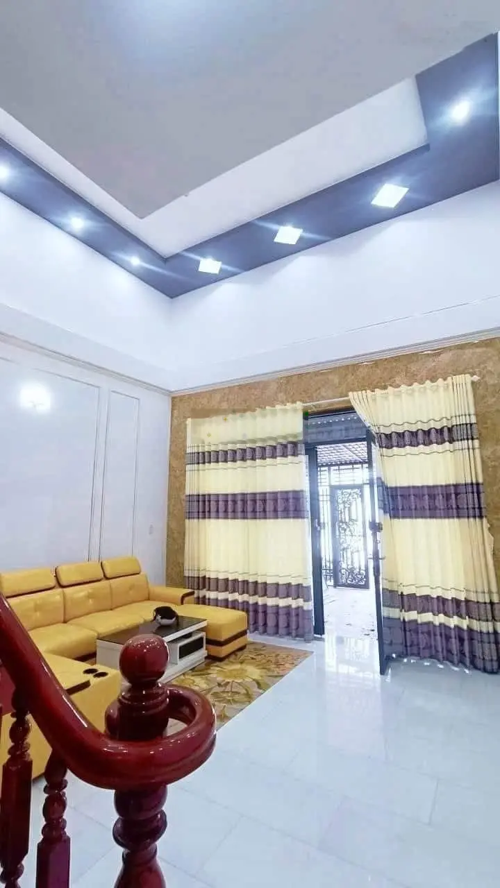 Nhà giá rẻ tại Đinh Văn Ước, Hưng Long, Bình Chánh, HCM, 80m2