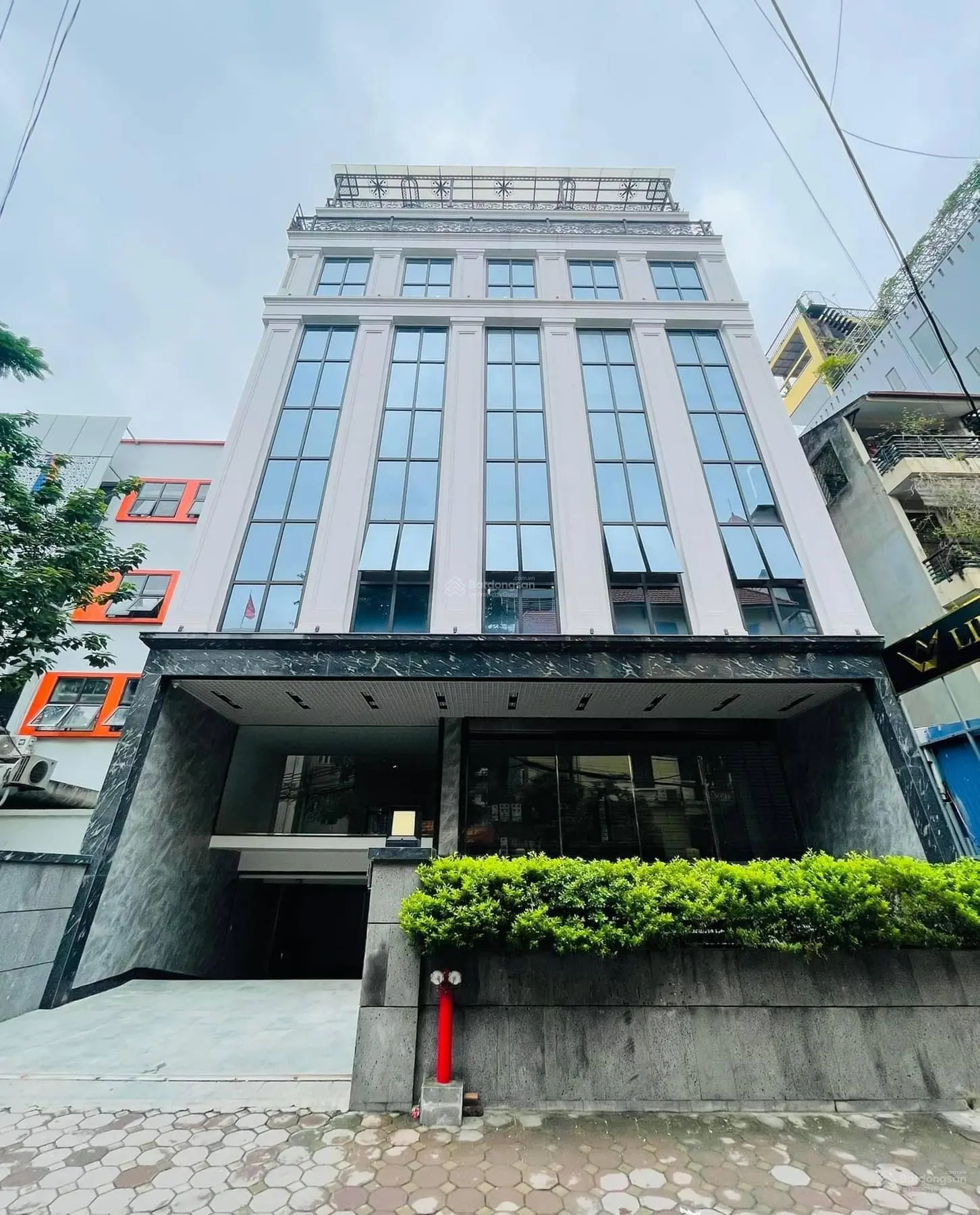 Tây Hồ lộng gió - nhà mặt phố - siêu phẩm building văn phòng phố Vip 219.6m2