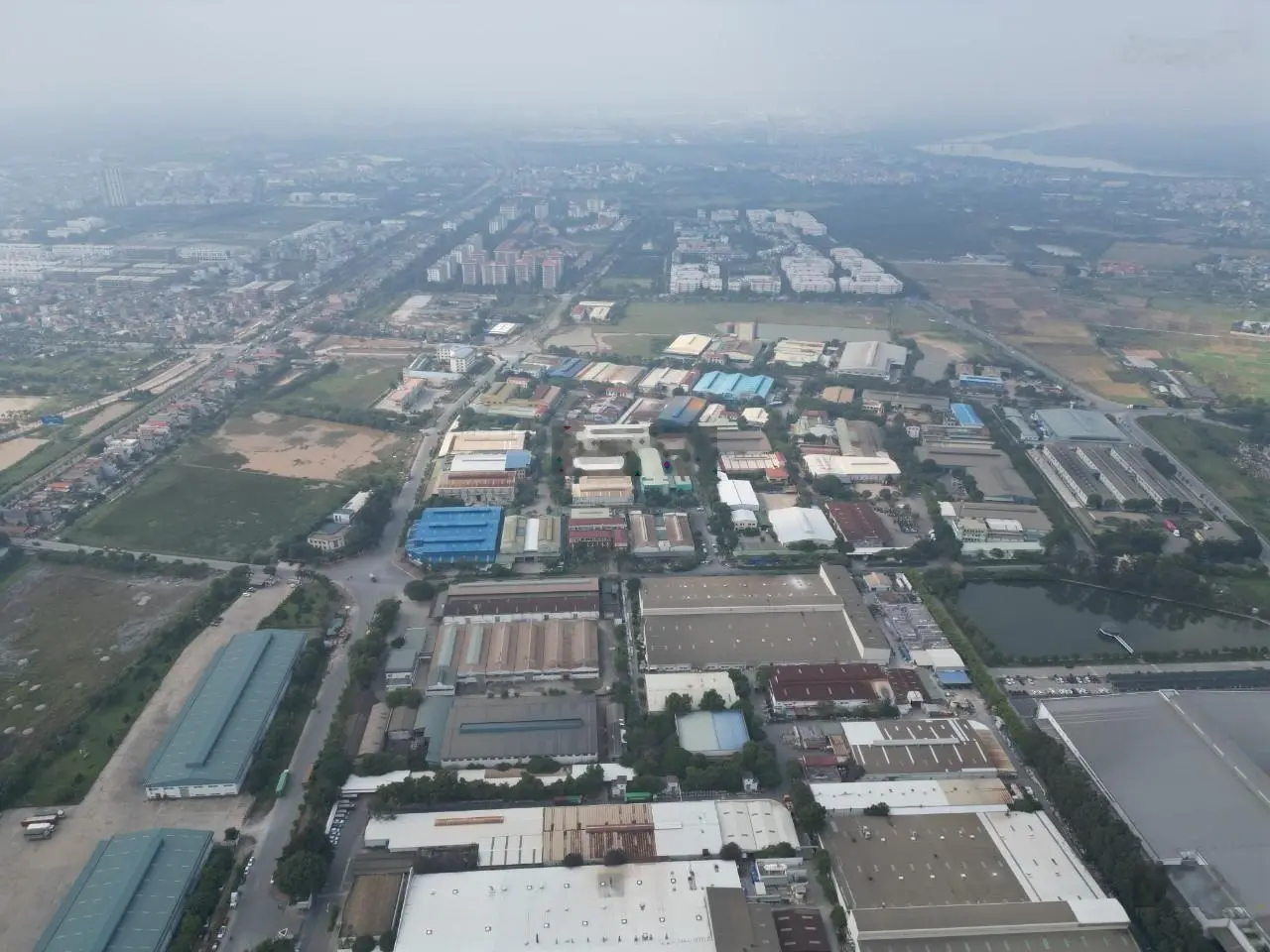 Chuyển nhượng nhà máy tại KCN Tân Quang, 11.000m2, có 7000m2 kho xưởng, vay được ngân hàng