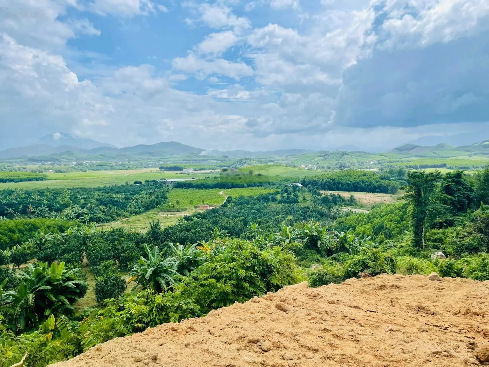 Đây là lô đất 1,5 hecta, cách khu dân cư đông đúc chỉ 300m tại xã Khánh Trung Khánh Vĩnh, Khánh Hoà