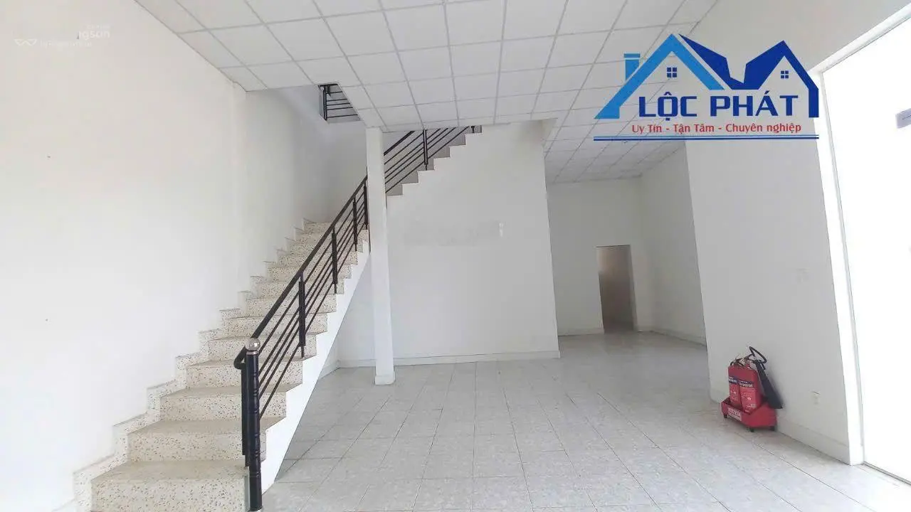 Bán nhà xưởng tại KCN TP Long Khánh 40000m2 giá 220 tỷ