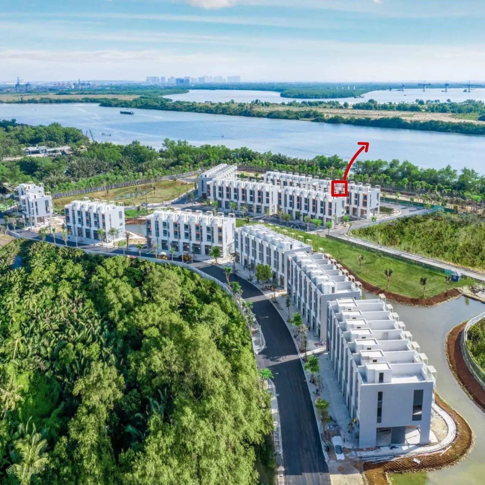 Cần bán nhà phố Eco Village, 1 trệt 3 lầu, mặt sông Đồng Nai, giá 9 tỷ all in rẻ nhất giỏ hàng