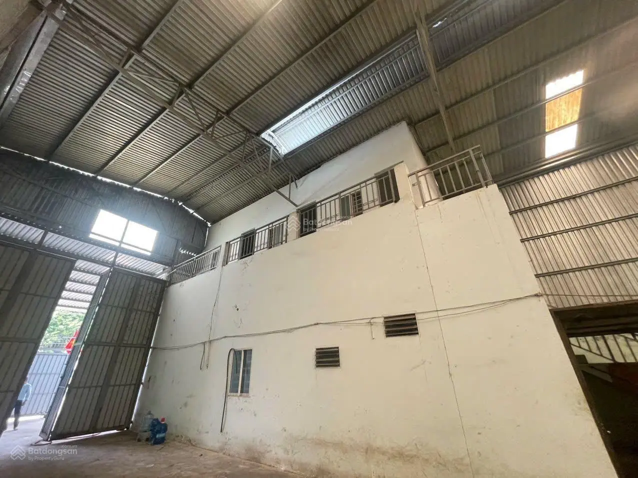 Bán xưởng 1200m2 mặt tiền đường 825 giá 12 tỷ quá rẻ