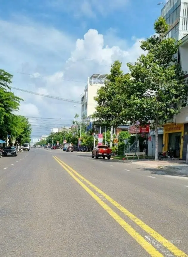 Cần bán lô đất mặt tiền đường lớn Võ Văn Kiệt gần café Ngọc Tùng, trà chanh 1975, siêu thị Lotte