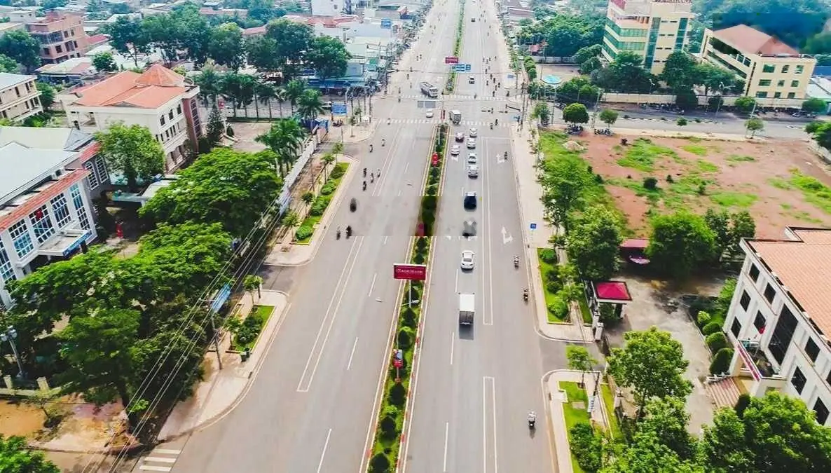 Cần tiền bán gấp nền TTHC TX Chơn Thành đường Nguyễn Văn Linh