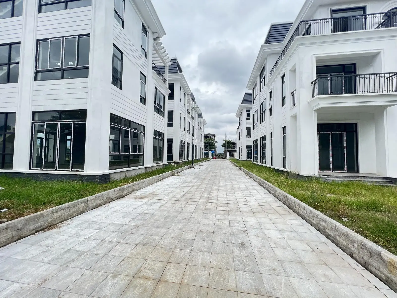 Chính chủ bán căn Biệt thự 300m2 view công viên cây xanh HUD Mê Linh Central