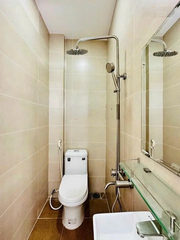 Hàng hiếm tại Ngô Gia Tự, 62m2, 4PN + 3WC + 2 tầng, Chỉ 2 tỷ 890 gọi ngay 0909718803