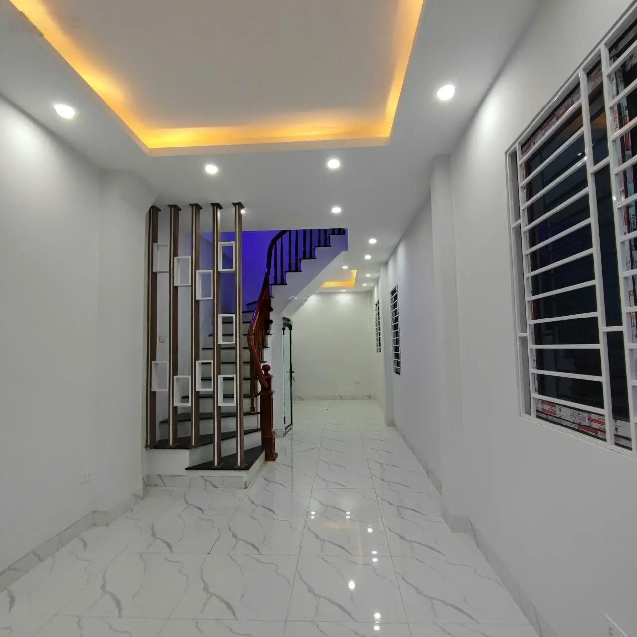 Bán nhà mới xây 7 tầng, có thang máy tại Bắc Từ Liêm 8,2 tỷ (60m2) view công viên, ô tô đỗ cổng