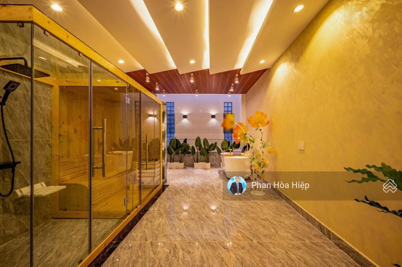 Bán gấp MT đường Hậu Giang, Quận 6, 120m2, 4 tầng BTCT, 5PN, 5WC, sân thượng, tiện KD đa ngành