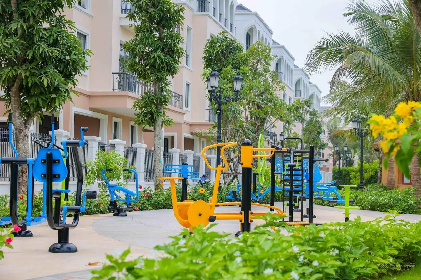 Bán LK phân khu Cọ Xanh, 63m2, xây 5 tầng, giá 7,x tỷ, gần công viên, Vinhomes Ocean Park 2