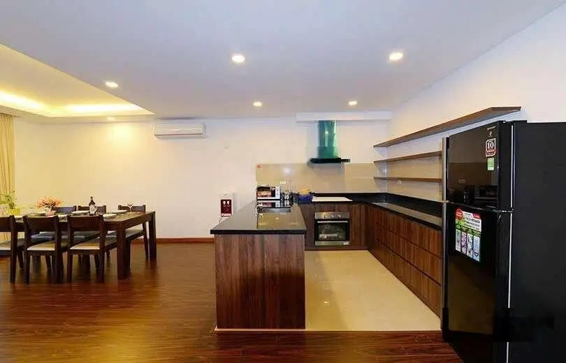 Bán toà nhà phố Từ Hoa, Tây Hồ 185m2, 8 tầng, giá 70 tỷ. Siêu căn hộ cao cấp.