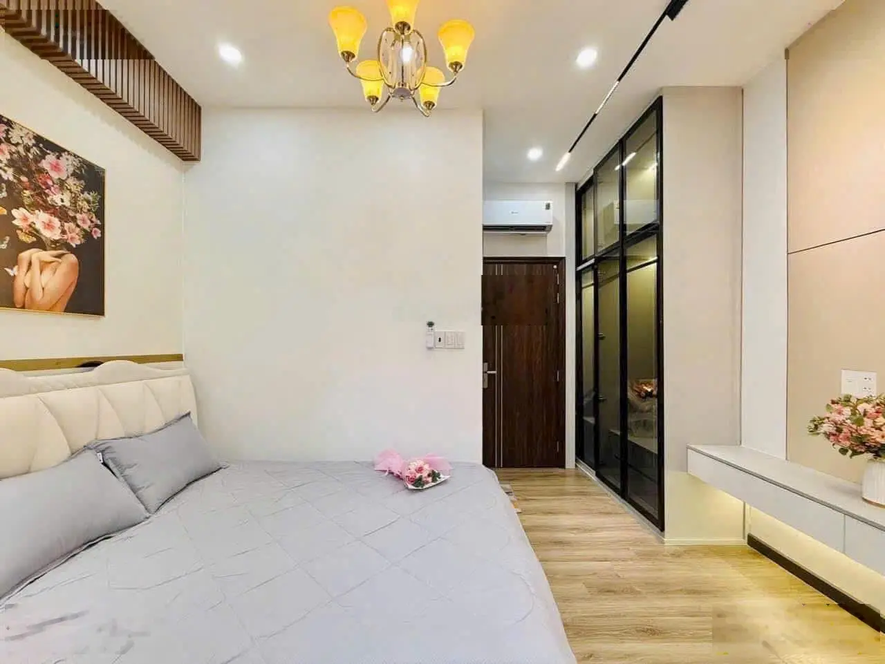 2,7 tỷ còn 2,5 tỷ. Nhà 55m2 đường 3/2 gần vòng xoay Dân Chủ - Xây 1 trệt 2 lầu sân thượng, sổ sẵn