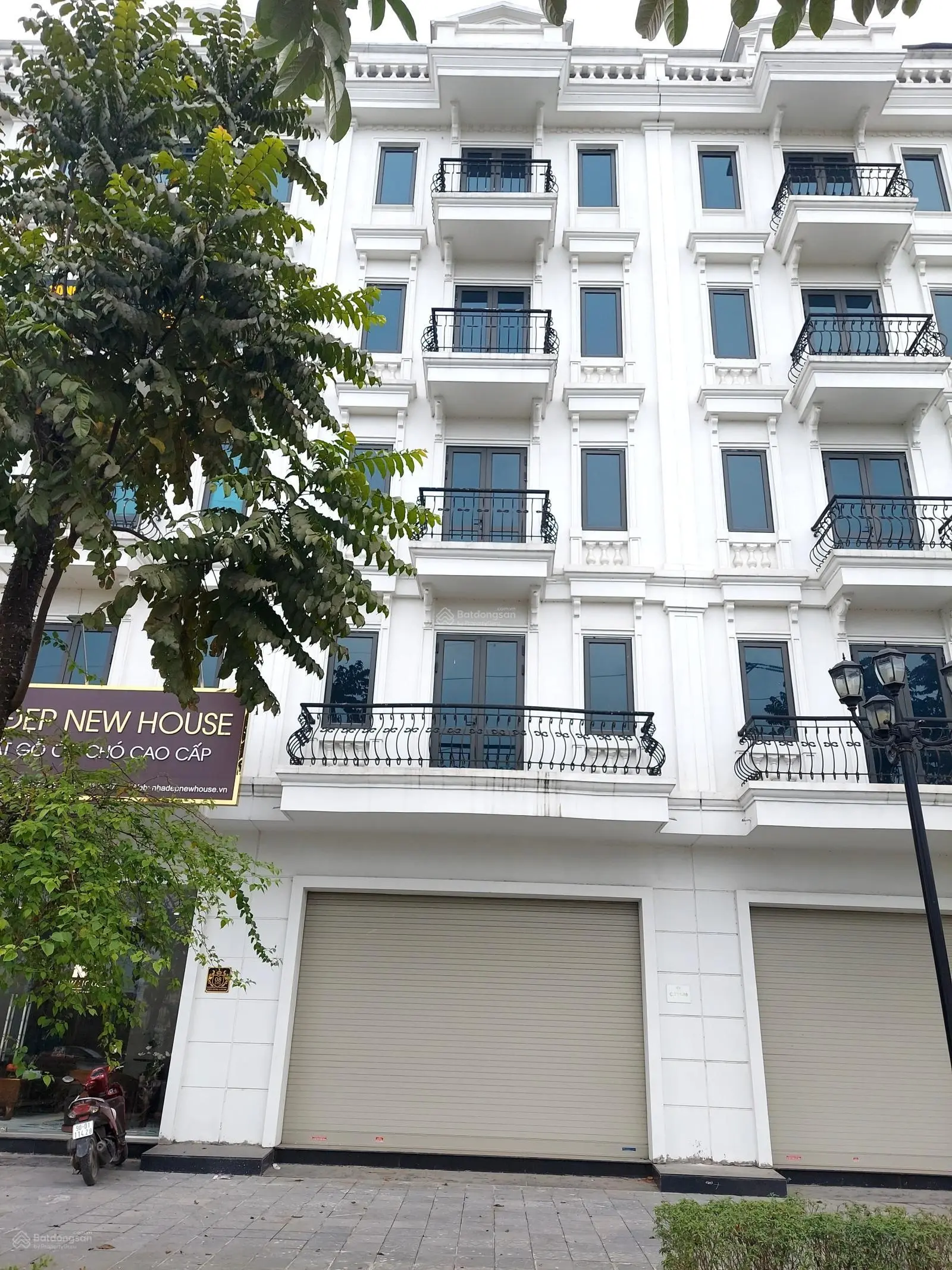 Bán gấp căn shophouse 7 tầng 2 mặt tiền 129,8 m2 mặt phố Phúc La Tôn Thất Tùng. Sổ đỏ vĩnh viễn