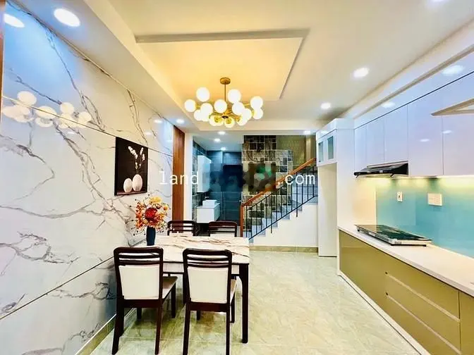 Sang nhanh nhà Quang Trung, P8, Gò Vấp, DT 41m2, giá 2 tỷ 950, SHR.