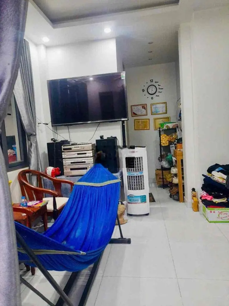 Bán Nhà 1 Lầu DT 50m2 Gần Công Viên Dương Tử Giang