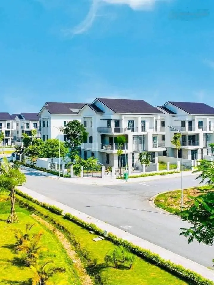 Bán shophouse siêu rẻ và tiềm năng tăng giá cao 6,596 tỷ, 120m2, 4PN, 5WC