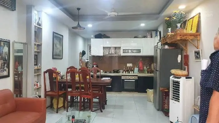 Nhà đẹp p8,tân bình,xe hơi vô nhà,dt:52m2,(4,5*12m),4tầng,nhỉnh 8tỷ-tl.