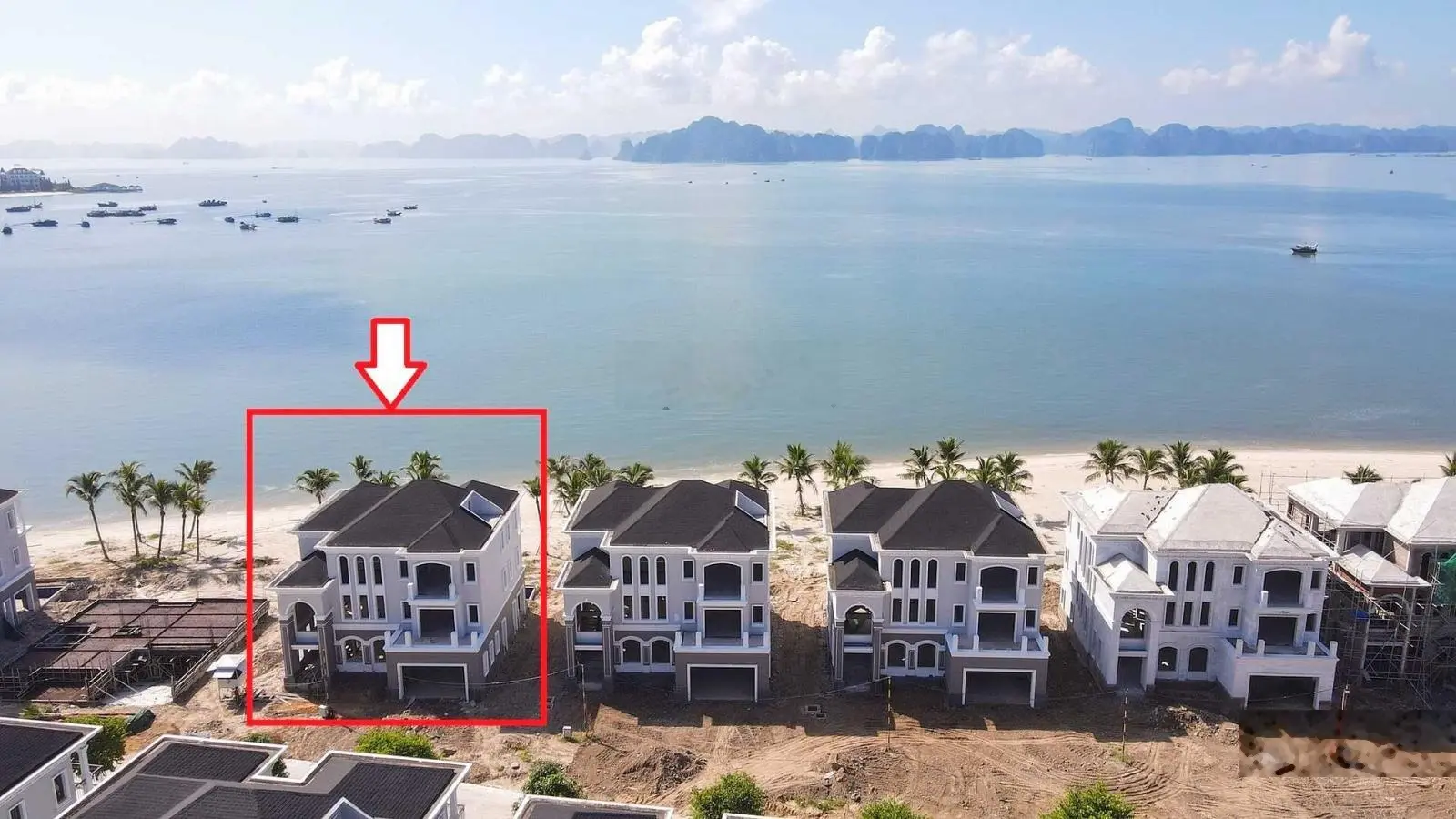 Duy nhất 1 căn trực diện mặt biển - Grand Bay Hạ Long - 683m2 đất - tổng CK tới 20%