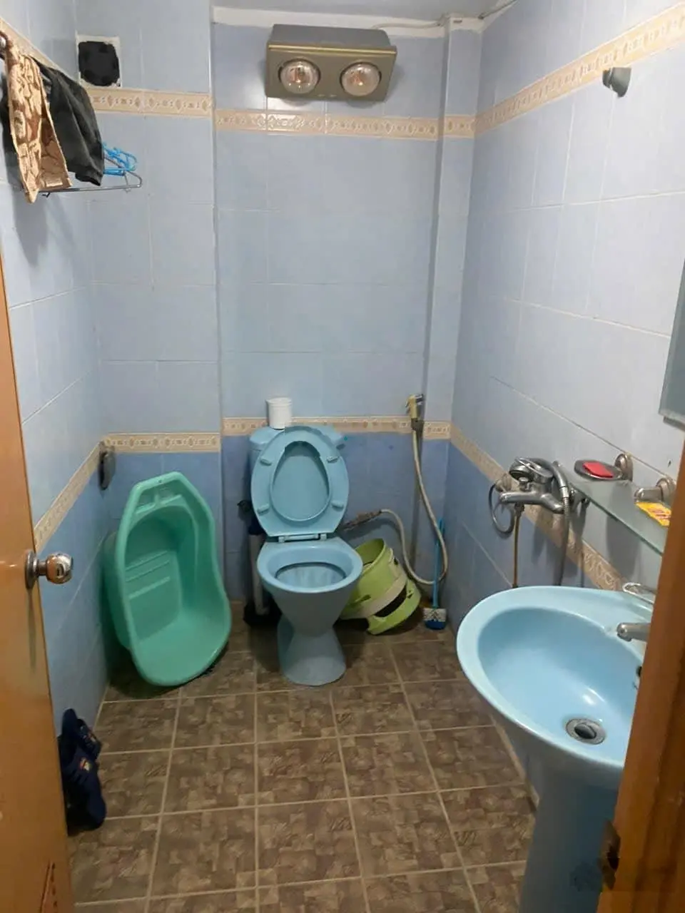 Bán nhà Tân Mai (gần chung cư K35), Hoàng Mai, diện tích 63m2, 4 tầng, 4 ngủ, 4 WC, 11 tỷ